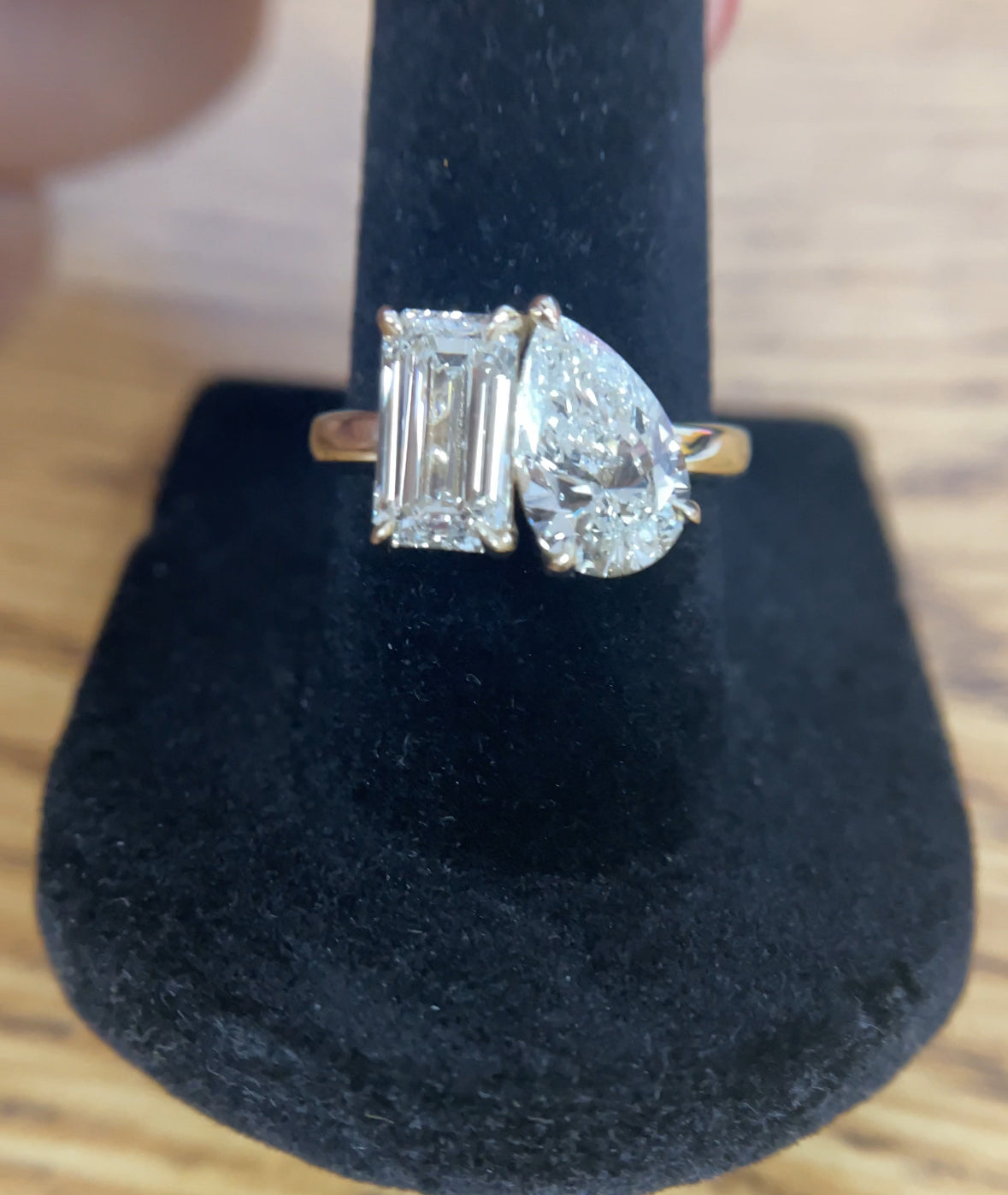 Toi-et-moi Diamond Ring